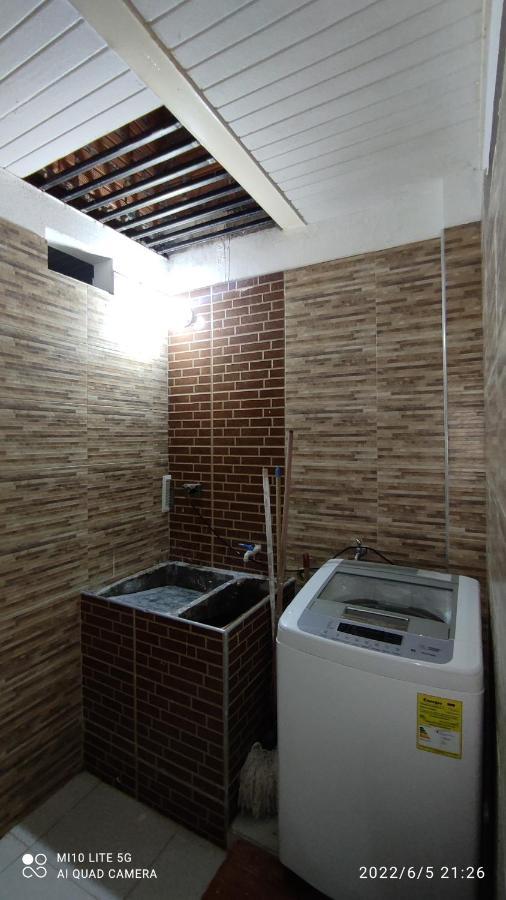 Santys House Amoblado 6 Personas Melgar
