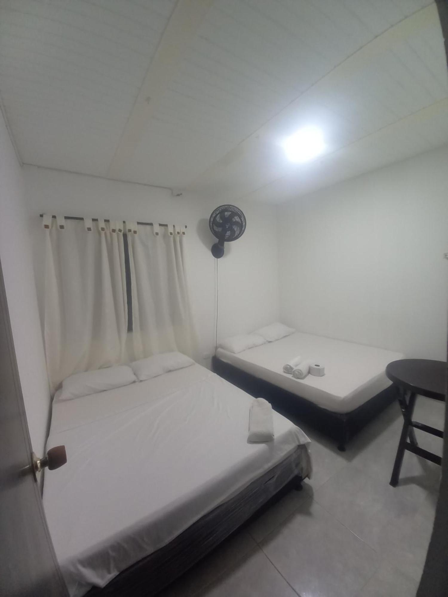 Santys House Amoblado 6 Personas * Melgar