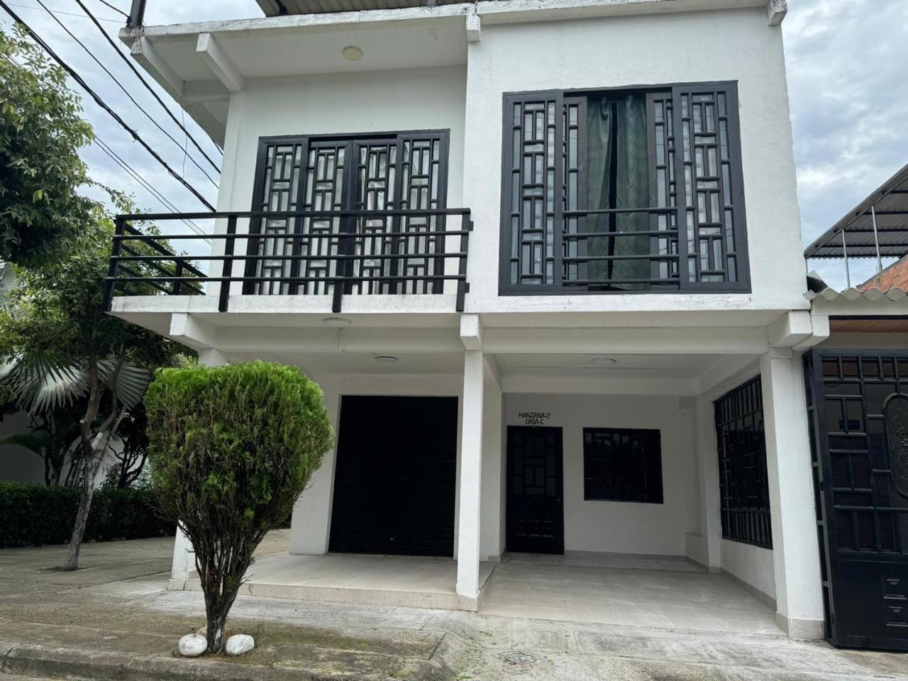 Santys House Amoblado 6 Personas Apartment